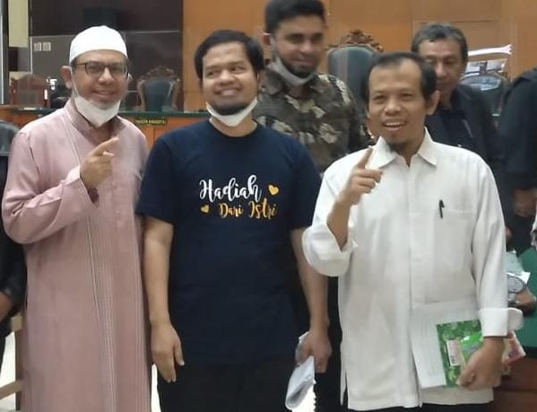 Siaran Pers Kuasa Hukum Ustadz Farid Okbah CS Minta JPU Hadirkan Saksi Kunci Di Persidangan